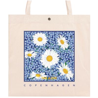 Daisy on small blue flowers cph Thumbnail